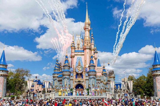 Disney en familia salida grupal acompa�ada 